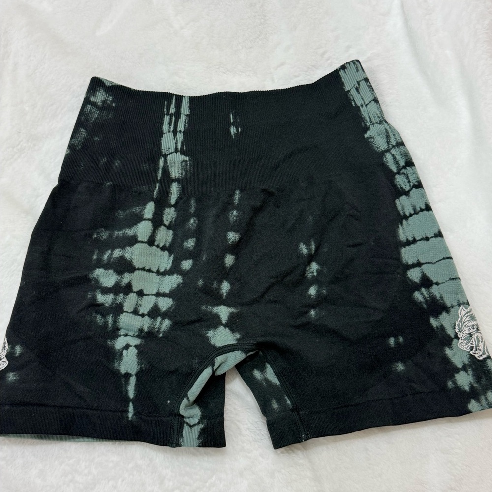Darc sport shorts green and black